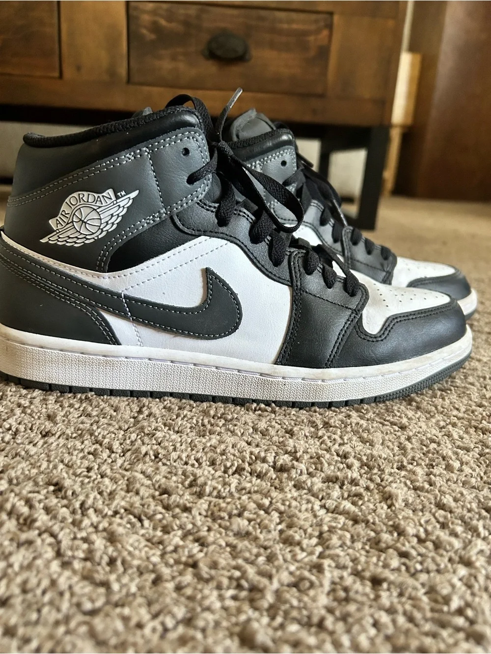 Nike Air Jordan 1 Mid Shoes Black Iron Grey White DQ8426-001 Men's Size 9